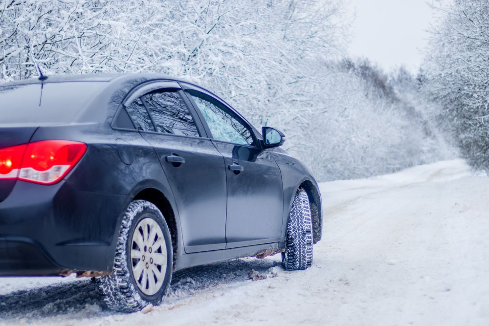 Conducir-con-nieve-o-hielo-de-forma-segura